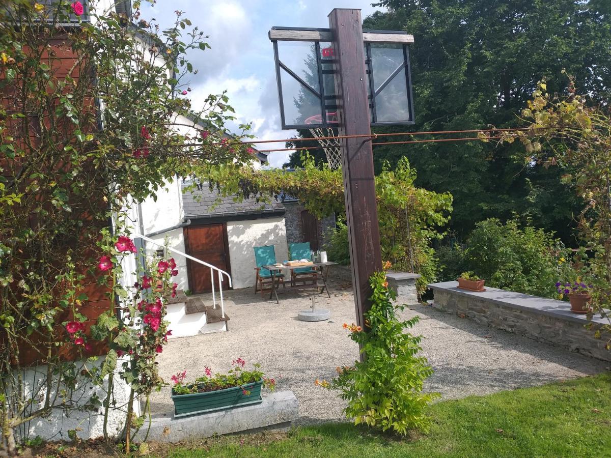 Gite L'Ecole De Ma Mere Villa Bertogne Luaran gambar